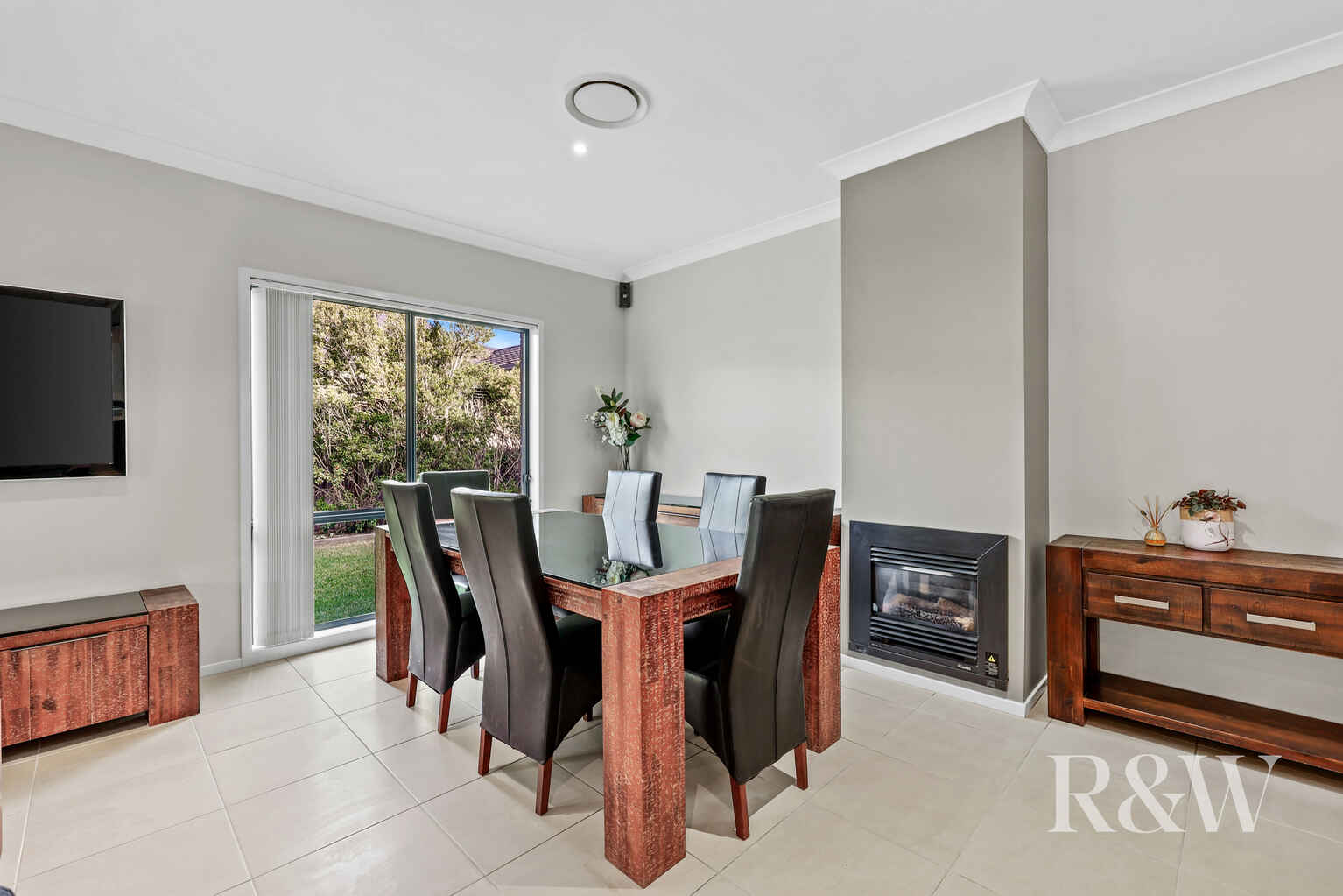 13 HORNBY STREET Wilton