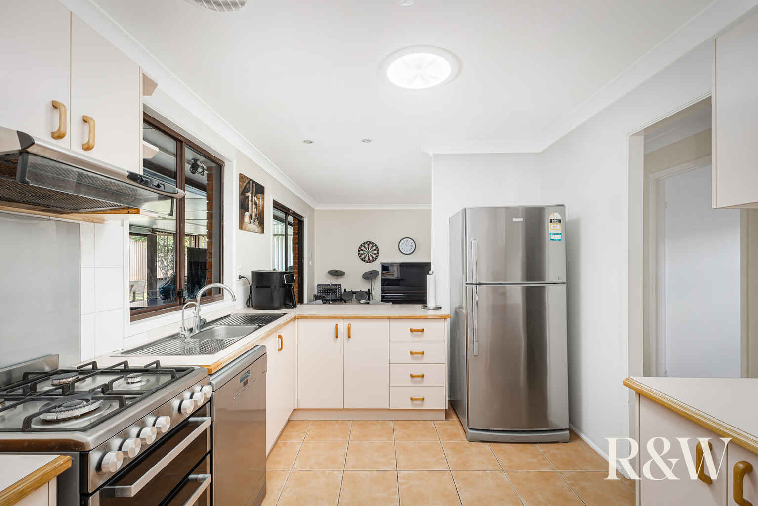 3 Salford Street St Clair