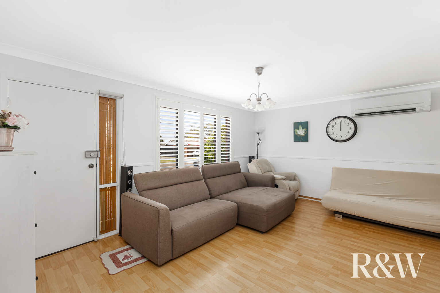 3 Salford Street St Clair