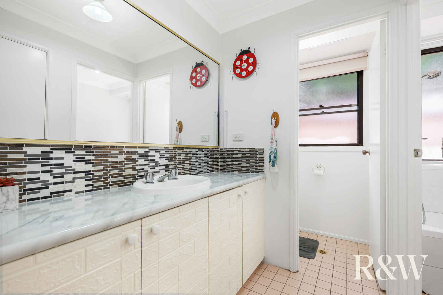 3 Salford Street St Clair