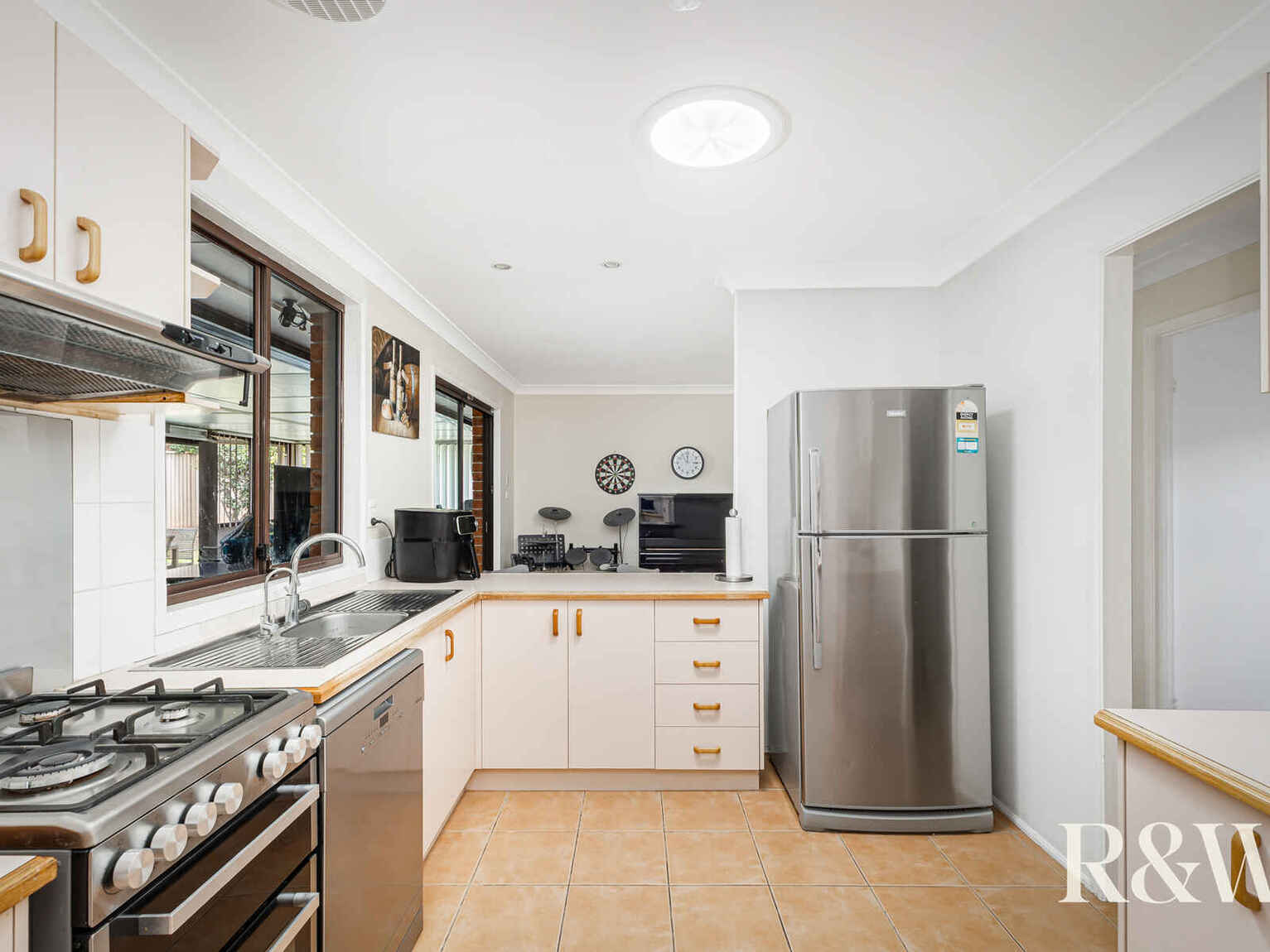 3 Salford Street St Clair