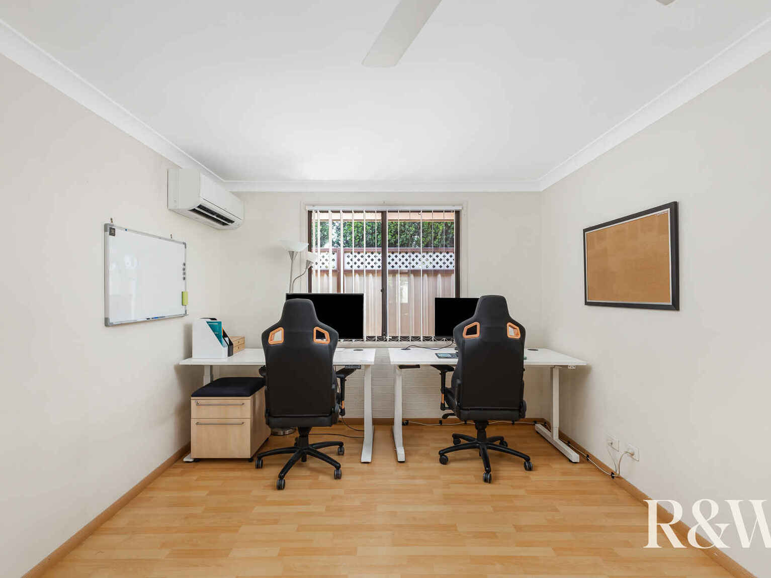 3 Salford Street St Clair