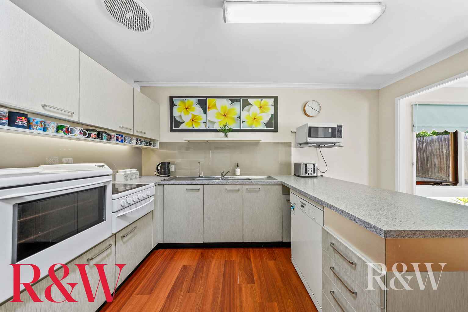 10 Dickens Road Ambarvale 10 Dickens Road Ambarvale