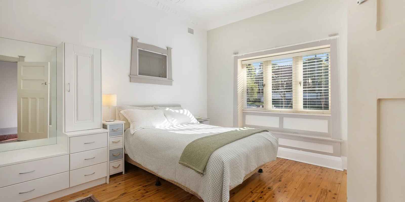 2 Merrenburn Avenue Naremburn