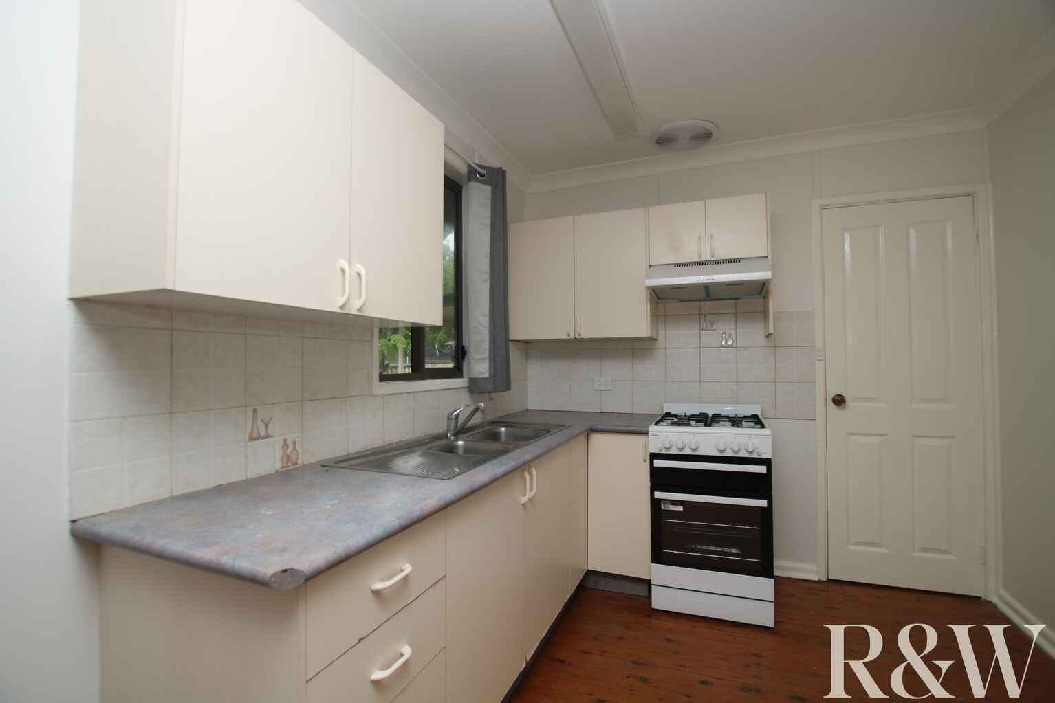 25 Gasmata Street Whalan