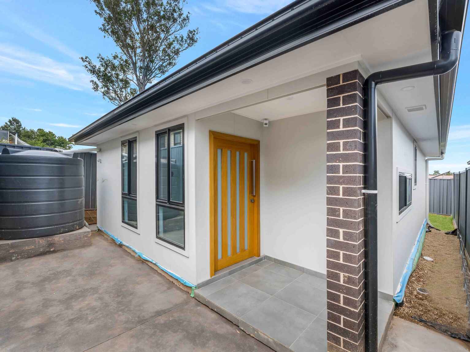 150c Hill Road Lurnea