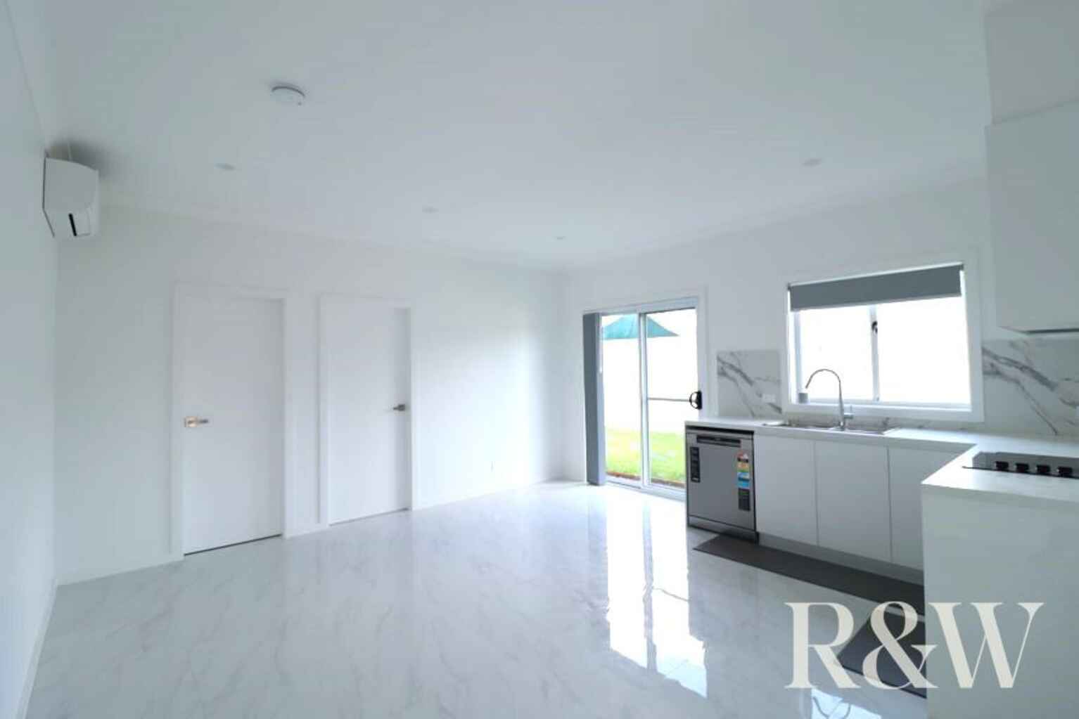 5A Augusta Place St Clair