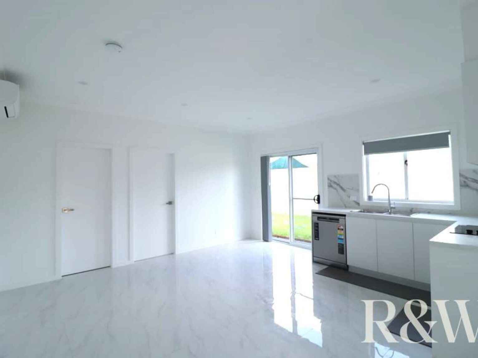 5A Augusta Place St Clair