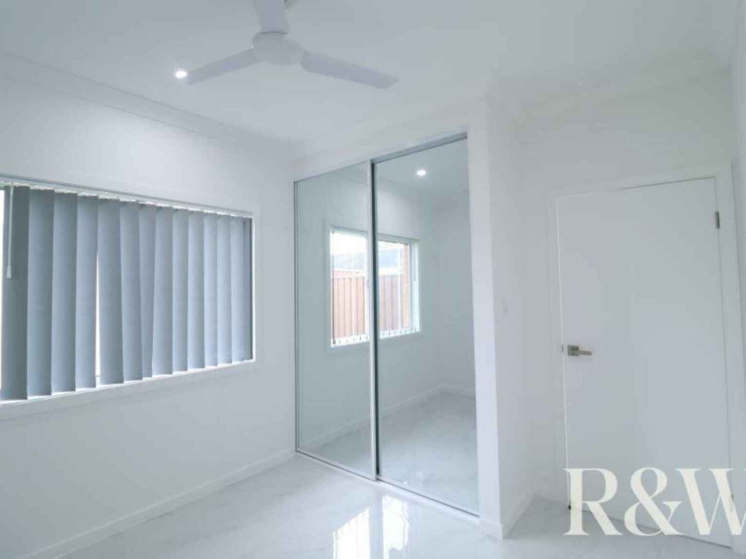 5A Augusta Place St Clair