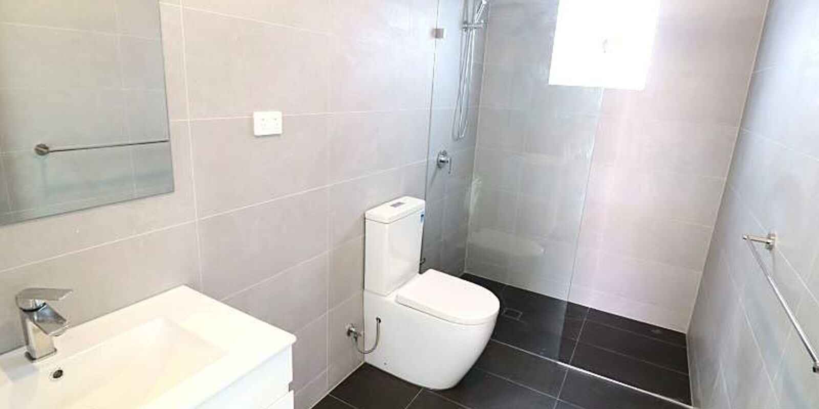 5A Augusta Place St Clair