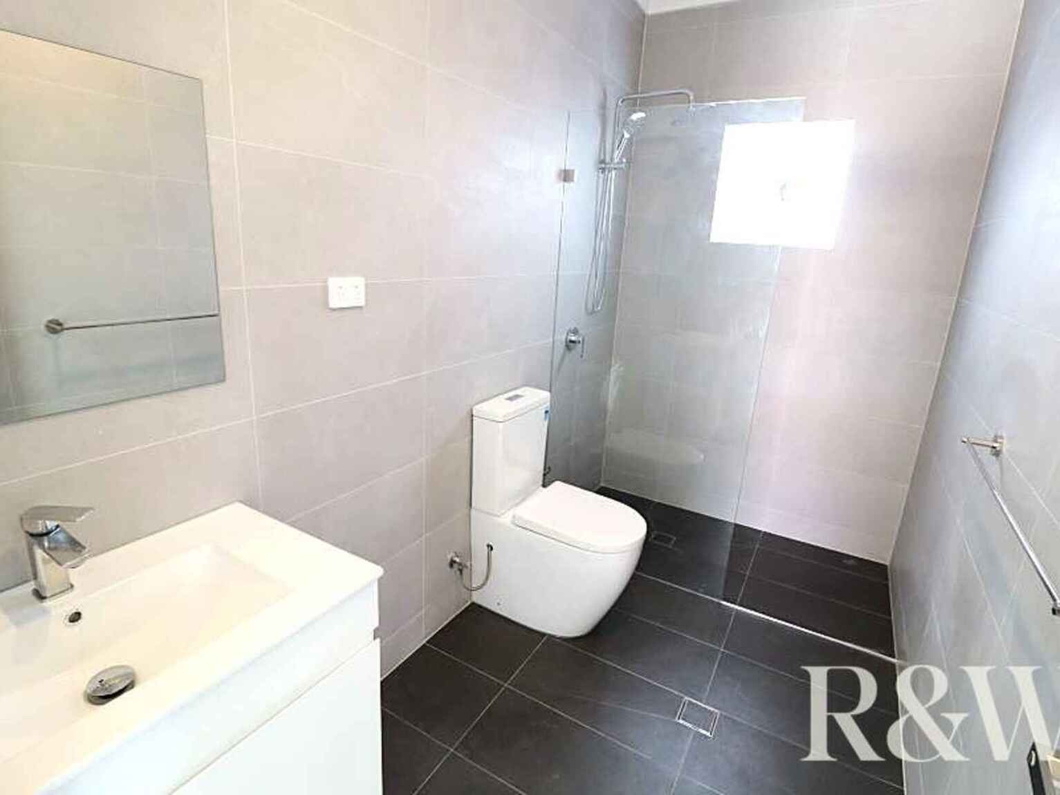 5A Augusta Place St Clair