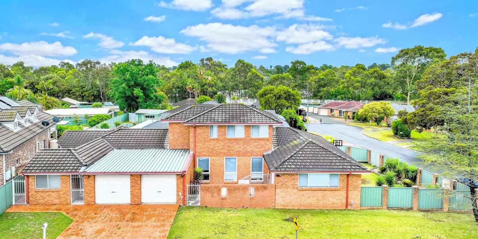 1 & 1A Chrisalex Place St Clair