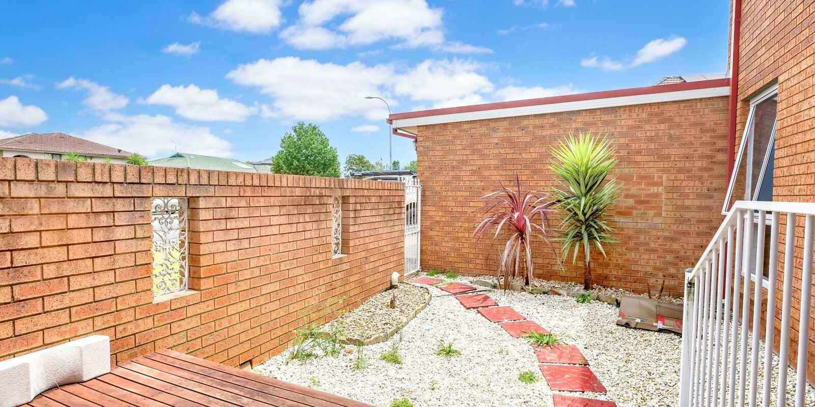 1 & 1A Chrisalex Place St Clair