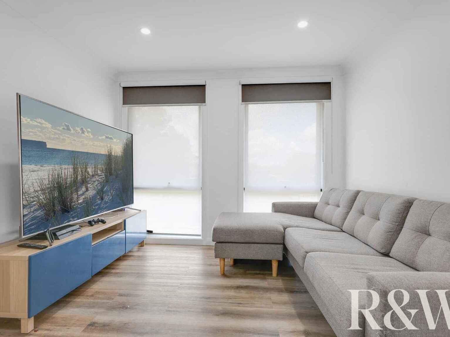 1 & 1A Chrisalex Place St Clair