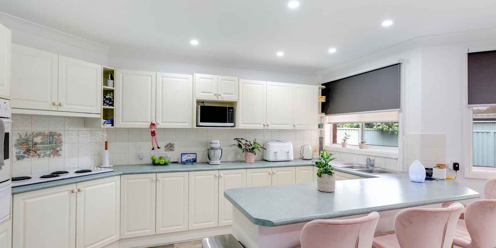 1 & 1A Chrisalex Place St Clair