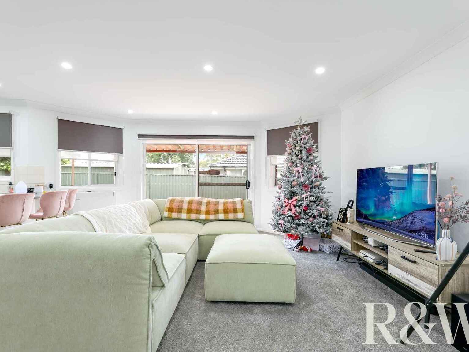 1 & 1A Chrisalex Place St Clair