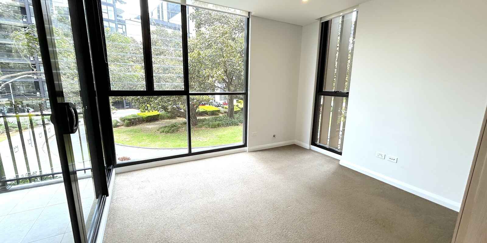 104/5 Maple Tree Road Westmead