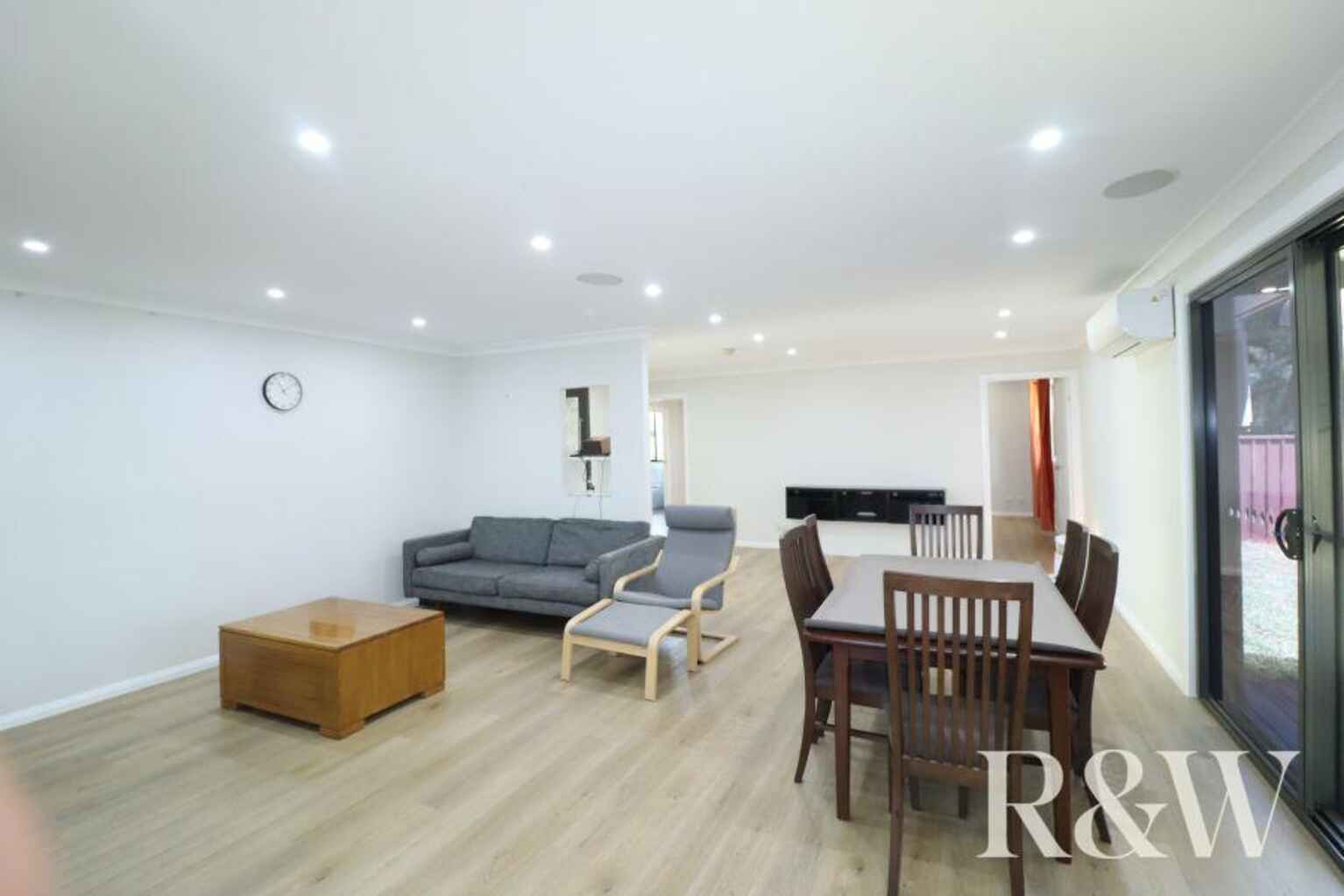 37 Madison Circuit St Clair