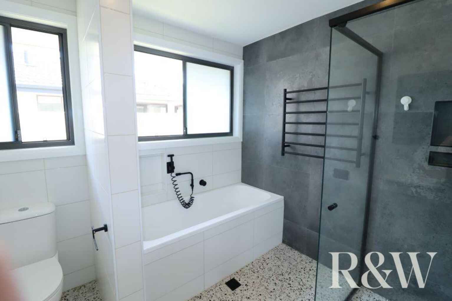 37 Madison Circuit St Clair