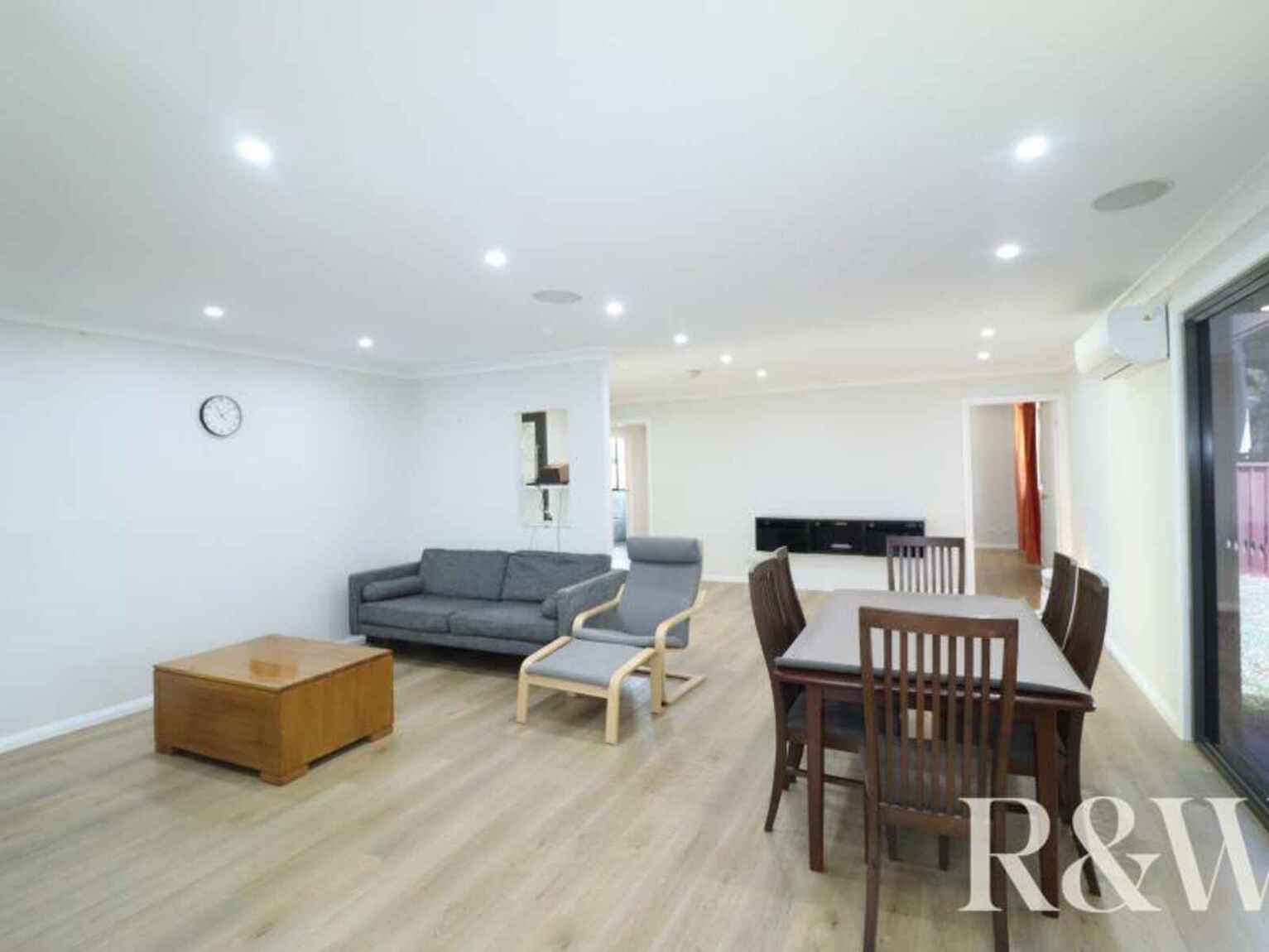 37 Madison Circuit St Clair