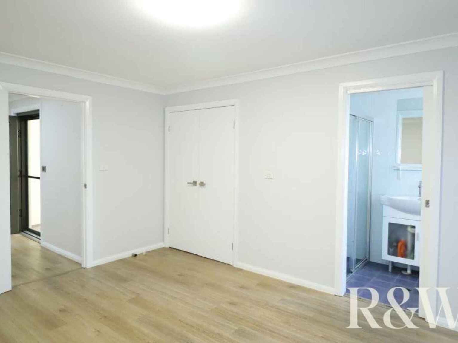 37 Madison Circuit St Clair