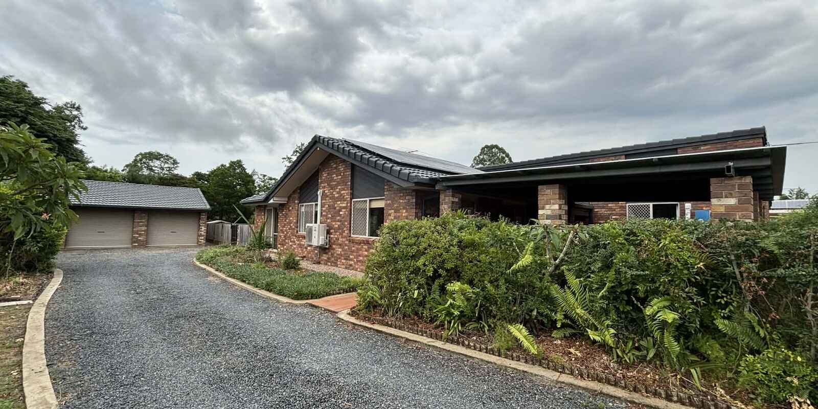 33 Firetail Court Morayfield 33 Firetail Court Morayfield