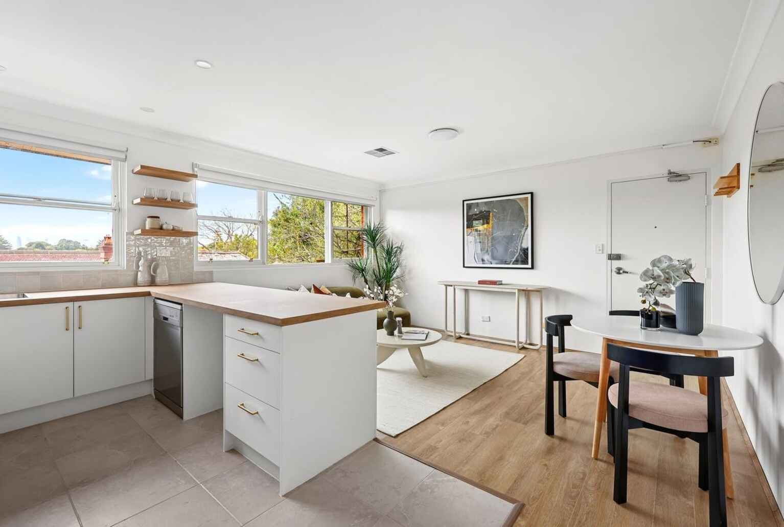 12/25 Orpington Street Ashfield