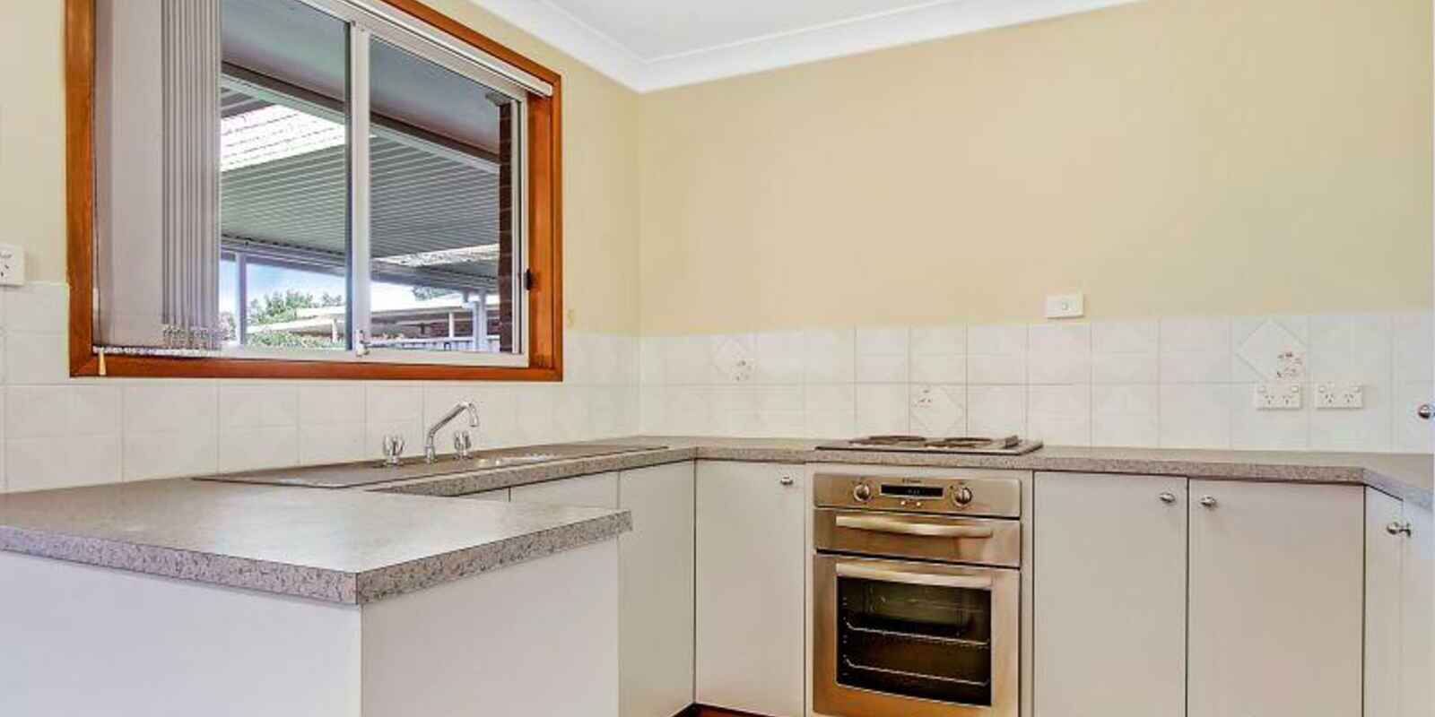 4 Sandalwood Avenue St Clair