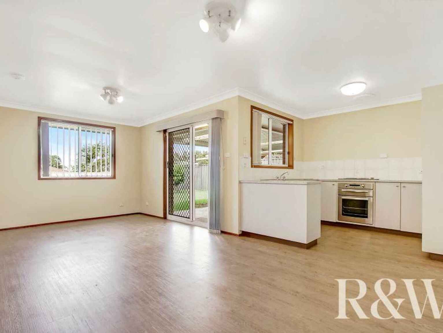 4 Sandalwood Avenue St Clair