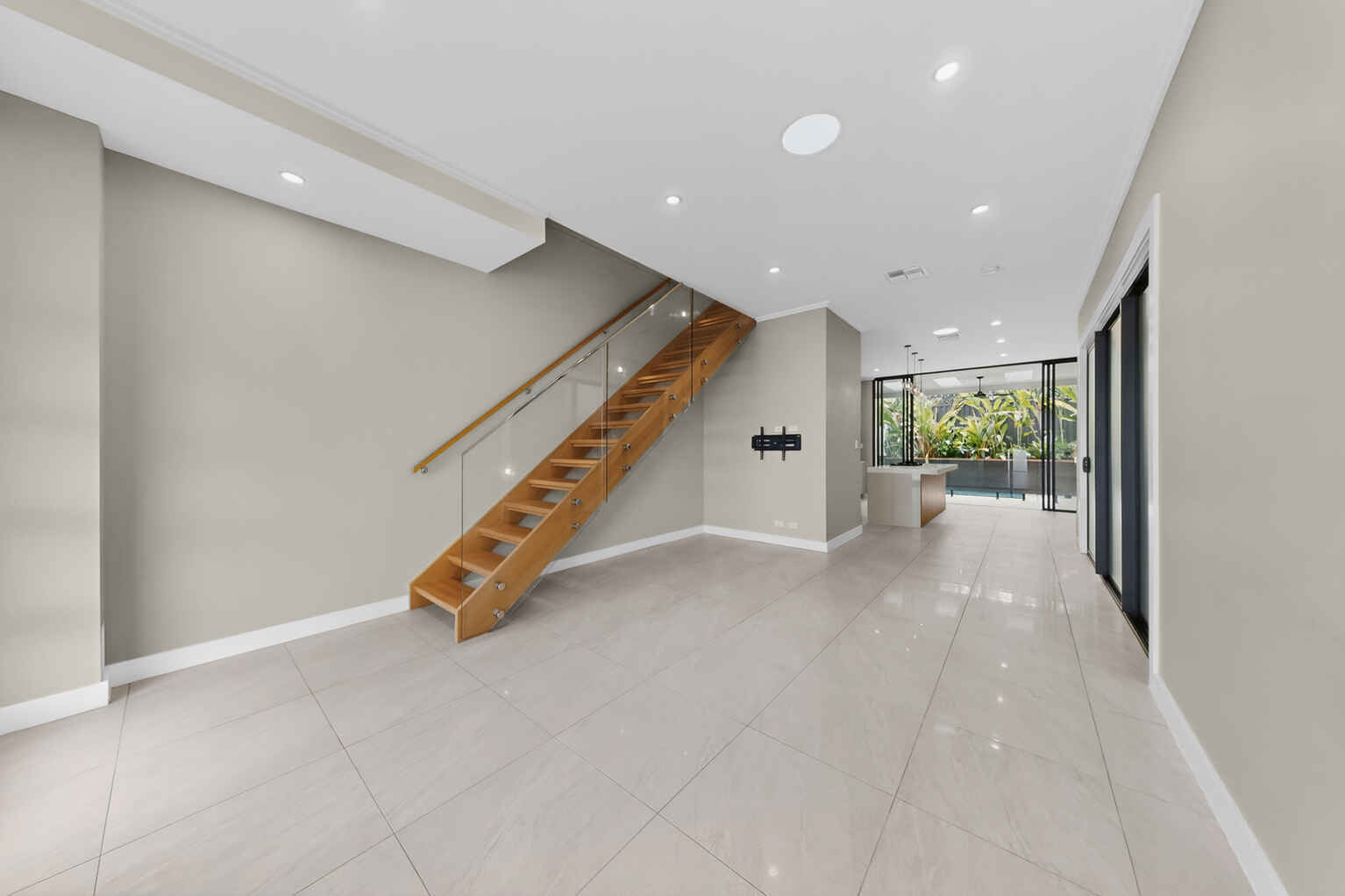 2/34 Salstone St Kangaroo Point