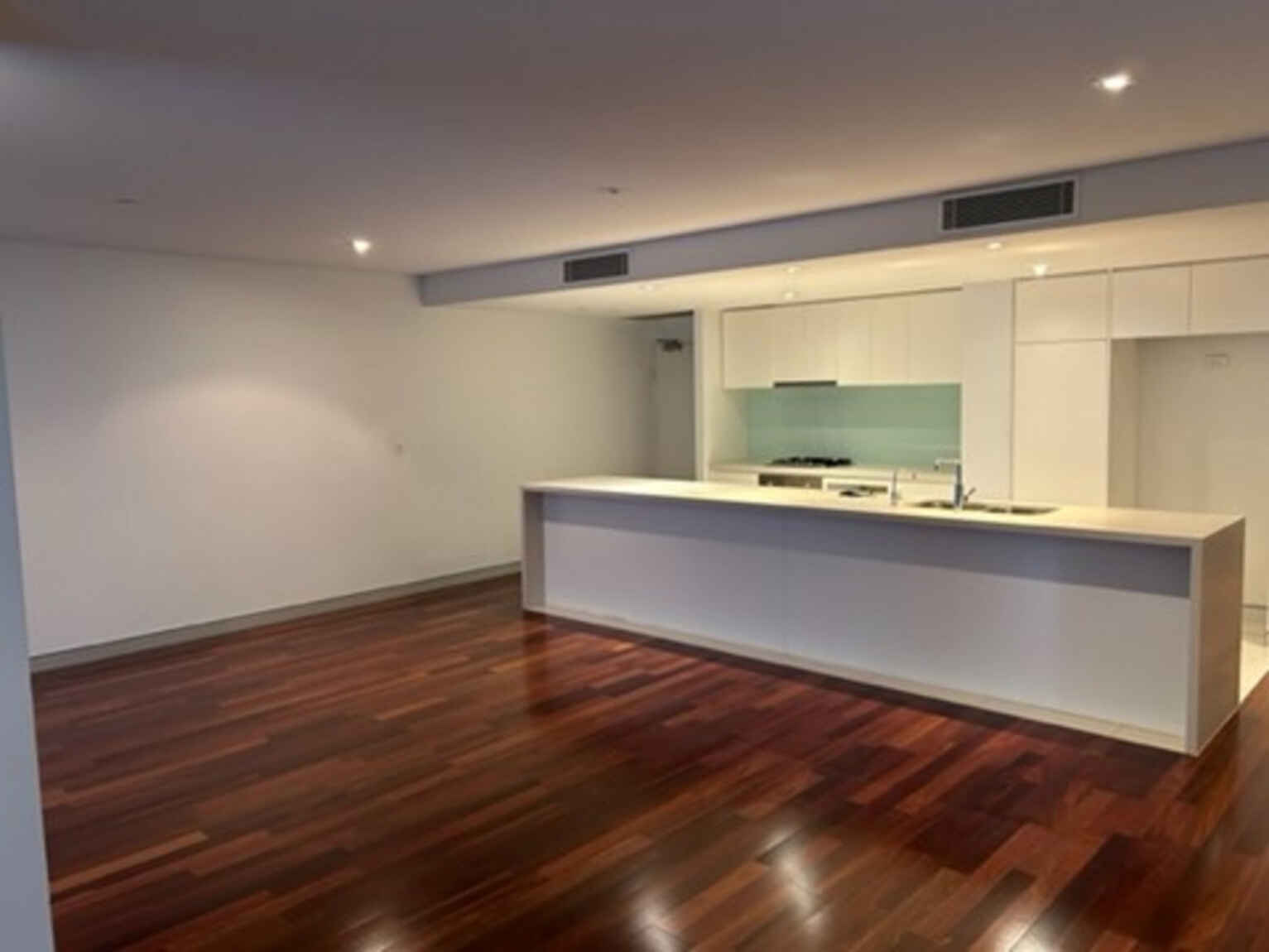 2/45 Chandos Street St Leonards