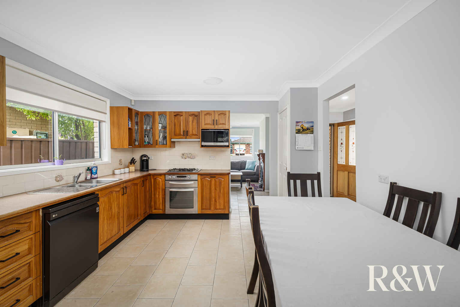 30 Francis Greenway Avenue St Clair