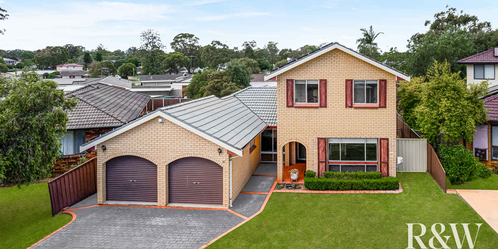 30 Francis Greenway Avenue St Clair