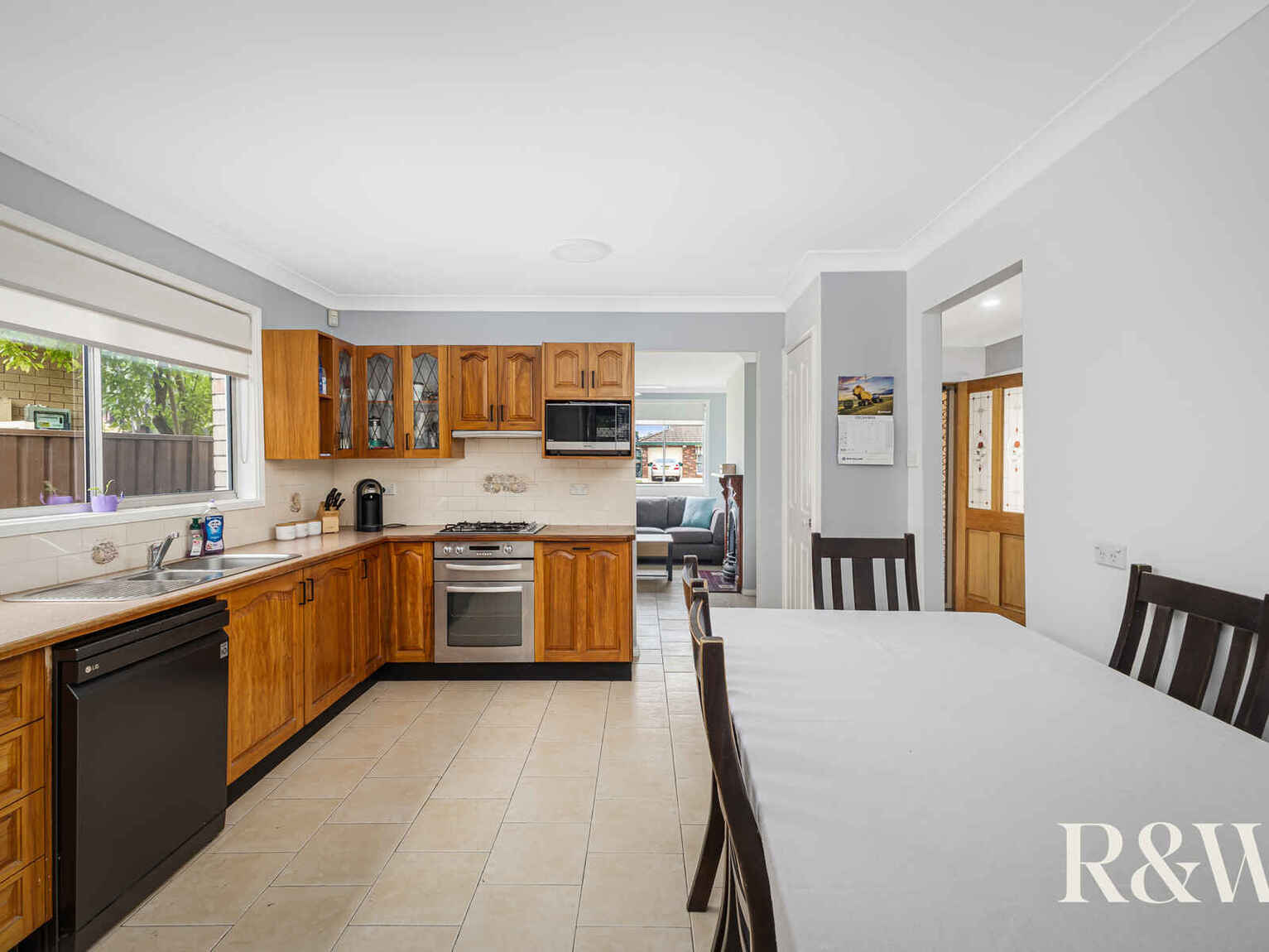 30 Francis Greenway Avenue St Clair