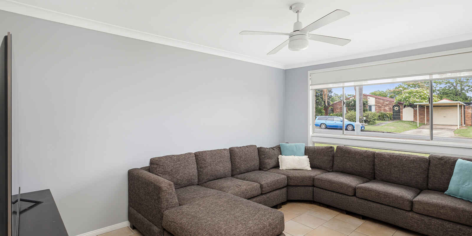 30 Francis Greenway Avenue St Clair