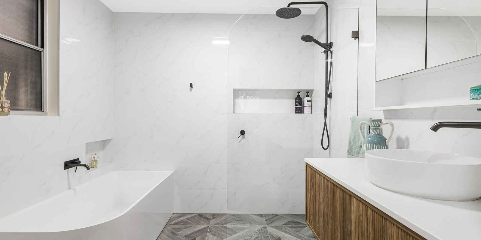 30 Francis Greenway Avenue St Clair