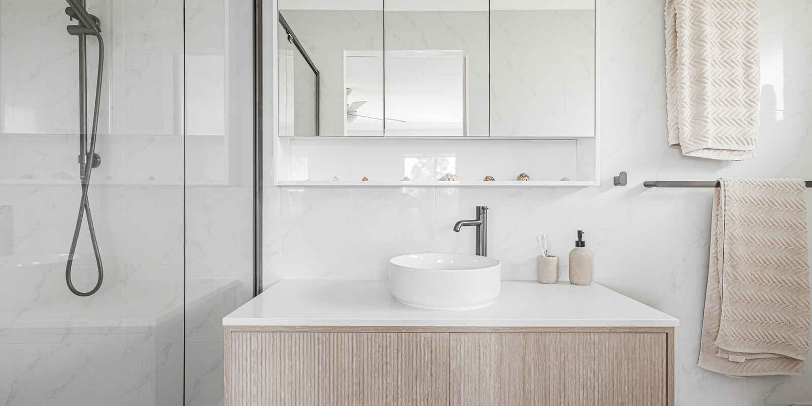 30 Francis Greenway Avenue St Clair