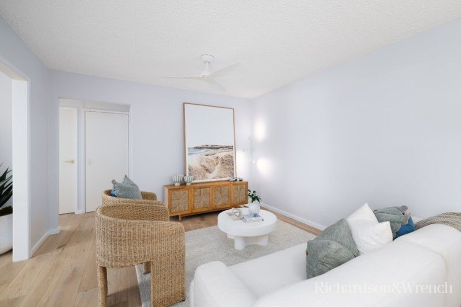 2/159 Booker Bay Road Booker Bay