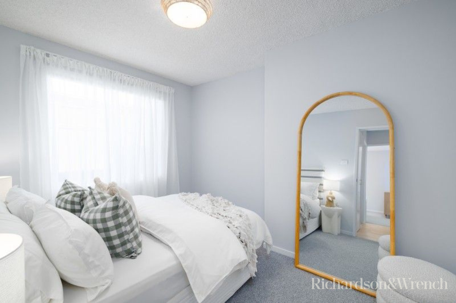 2/159 Booker Bay Road Booker Bay