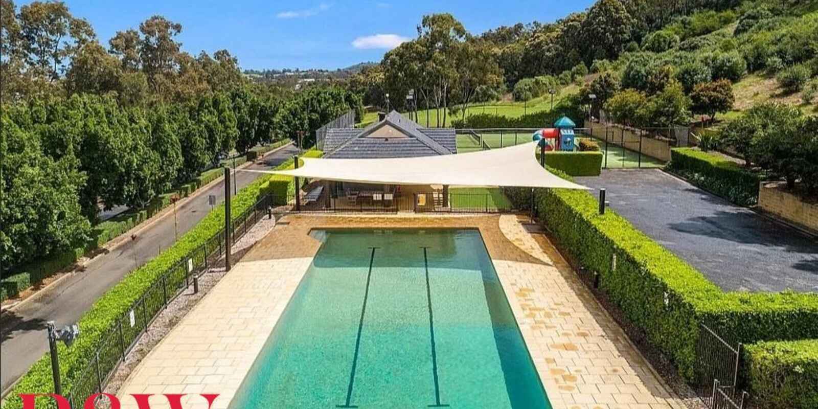 36 Governors Way Macquarie Links