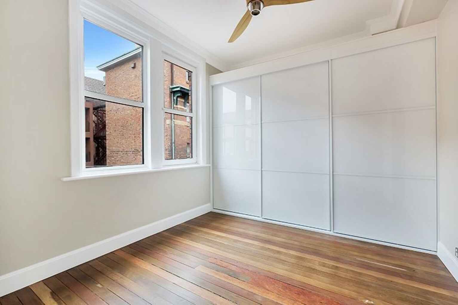 601/3-5 Greenknowe Ave Potts Point