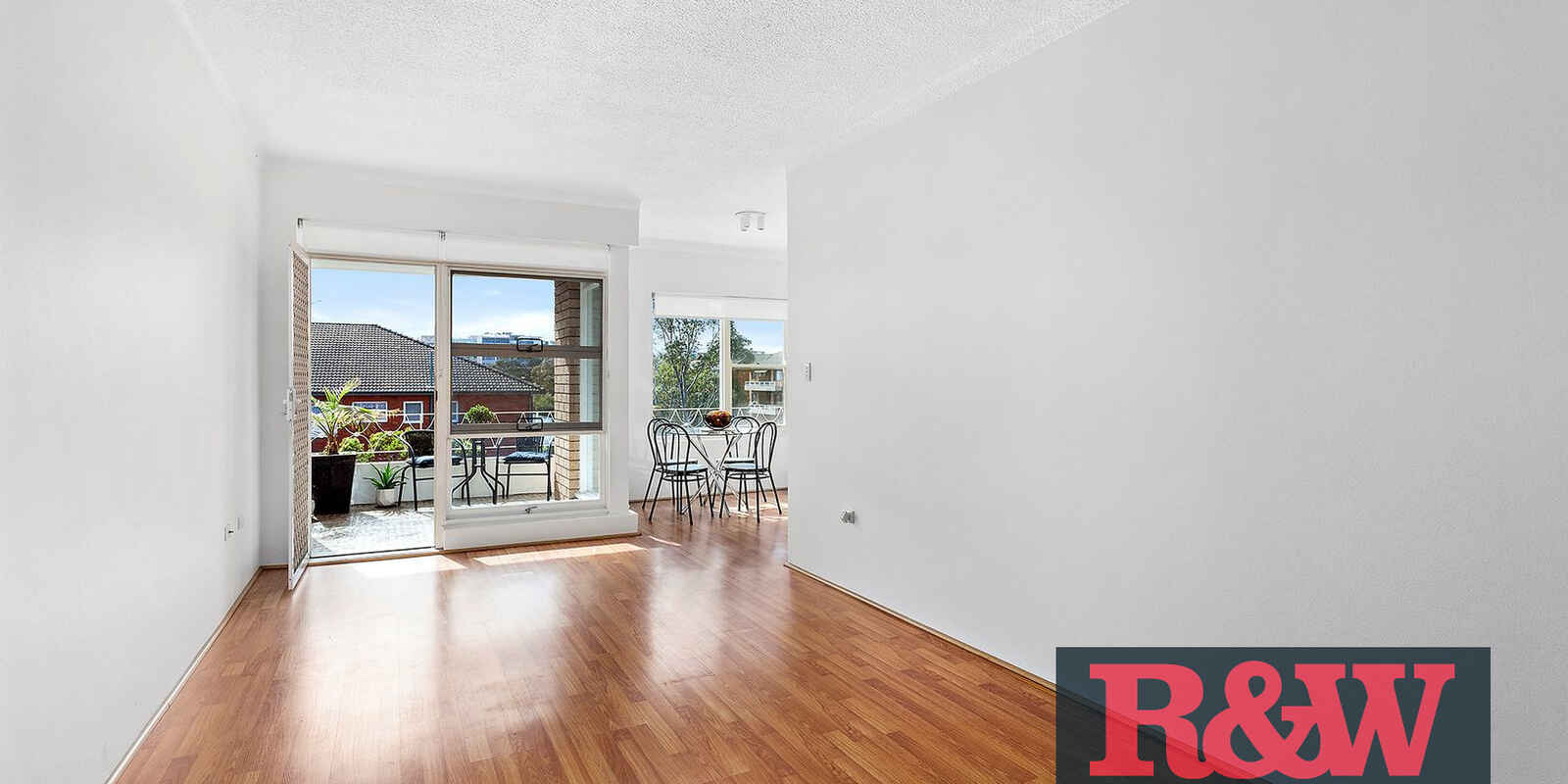 10/37-39 Kings Road Brighton-Le-Sands