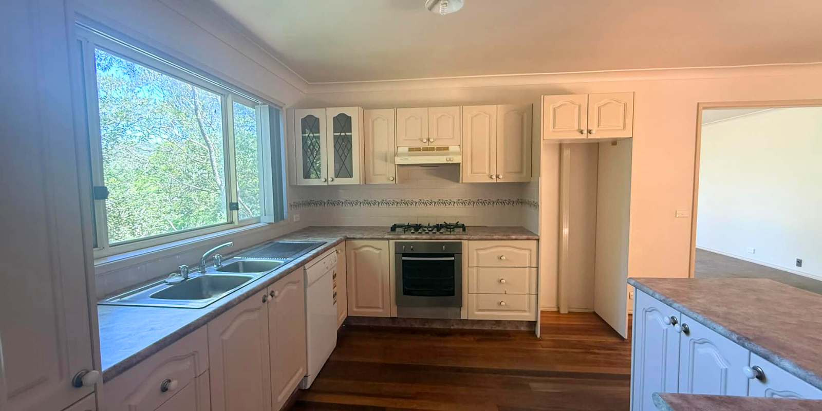 37 Narooma Road Niagara Park