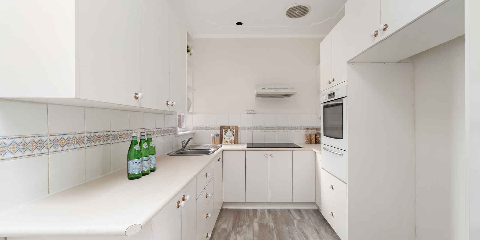 4/15 Solander Street Monterey