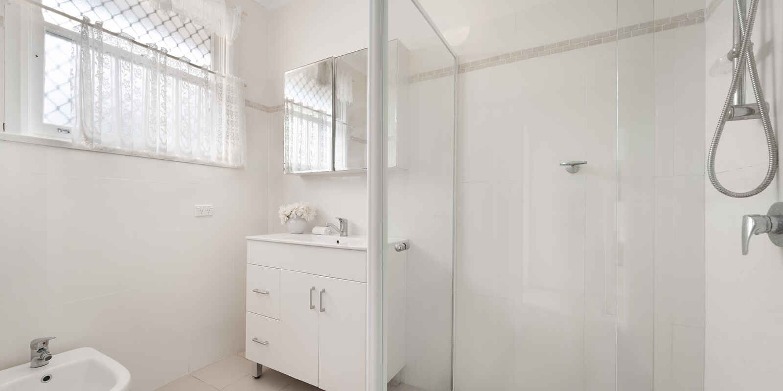 4/15 Solander Street Monterey