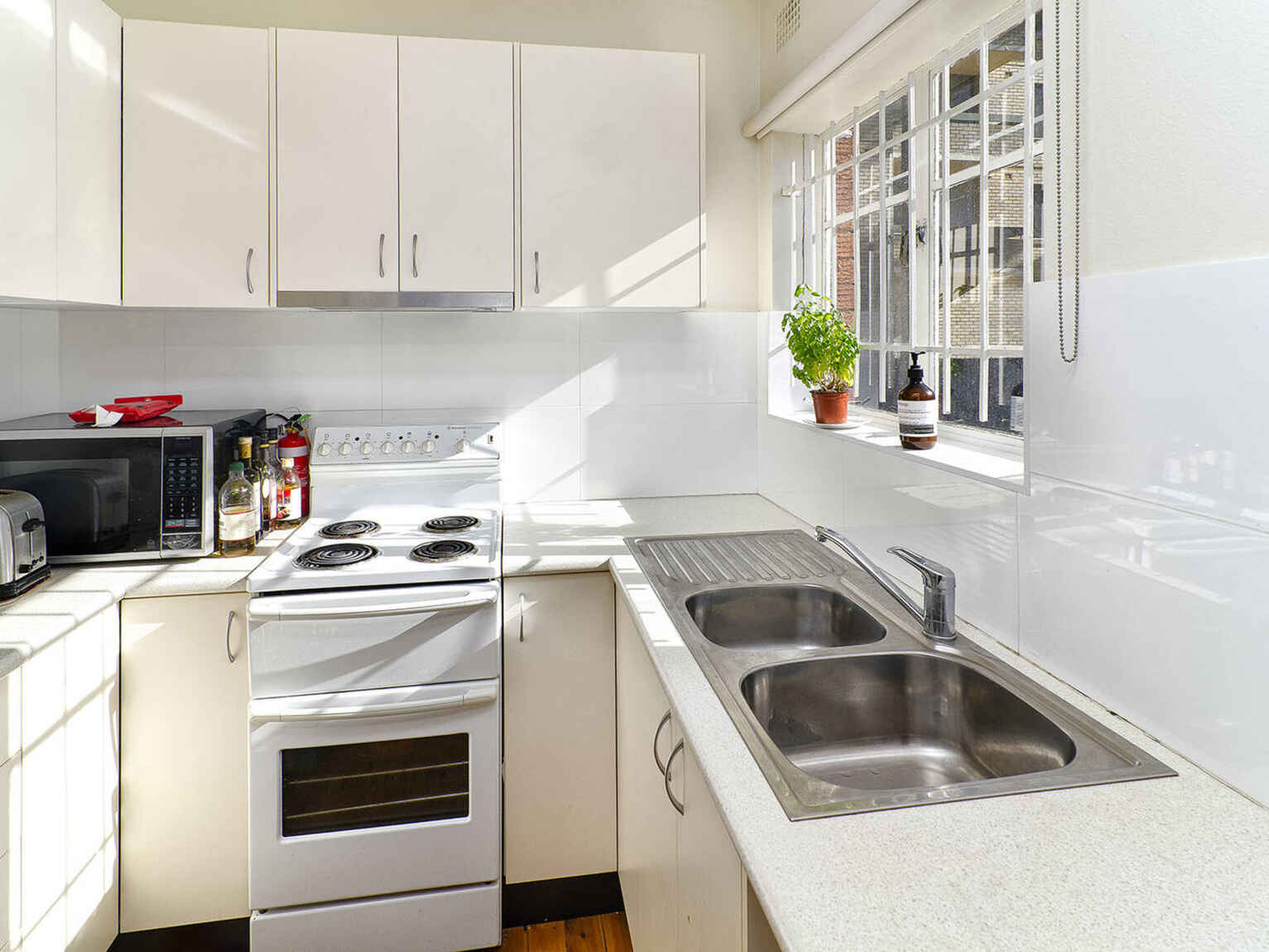 4/6 MacArthur Avenue Crows Nest