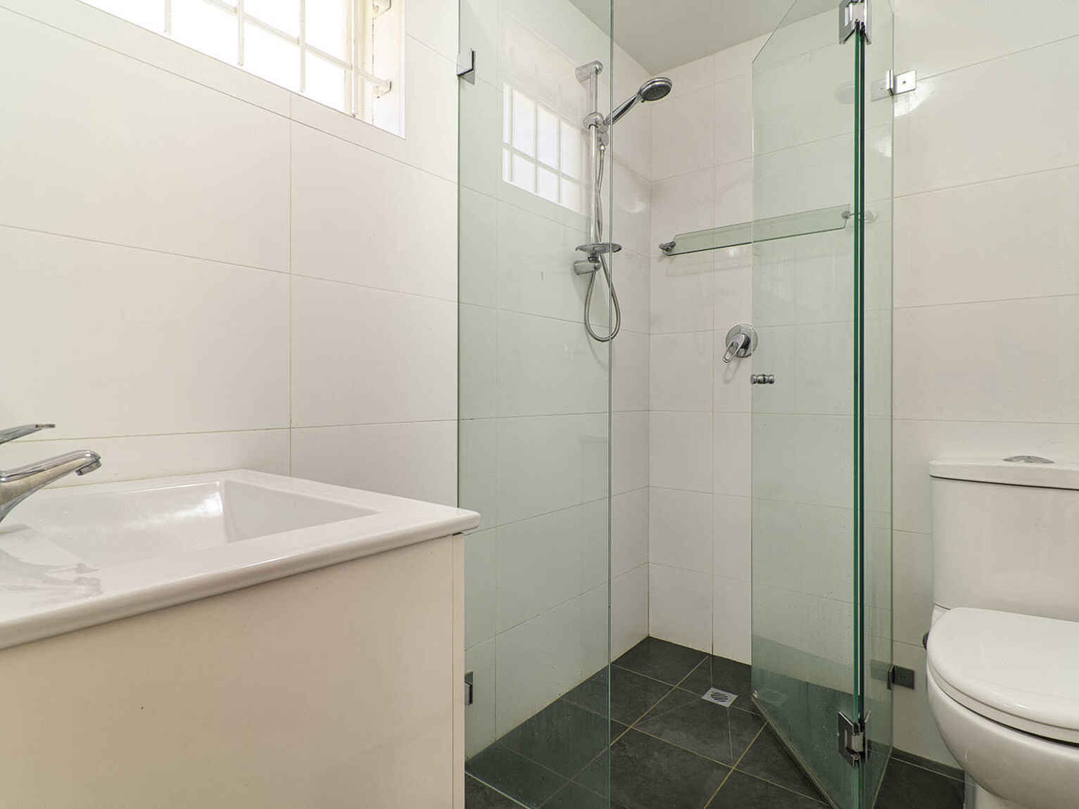 4/6 MacArthur Avenue Crows Nest