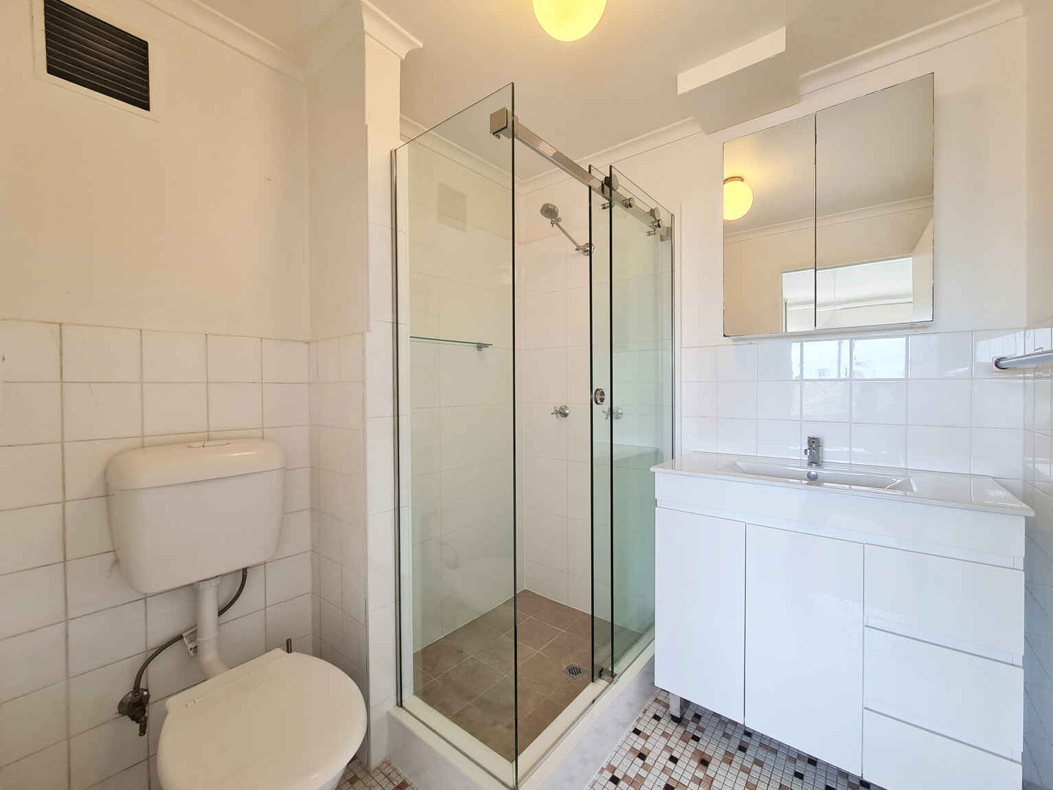 48/2-6 Brown Street Newtown