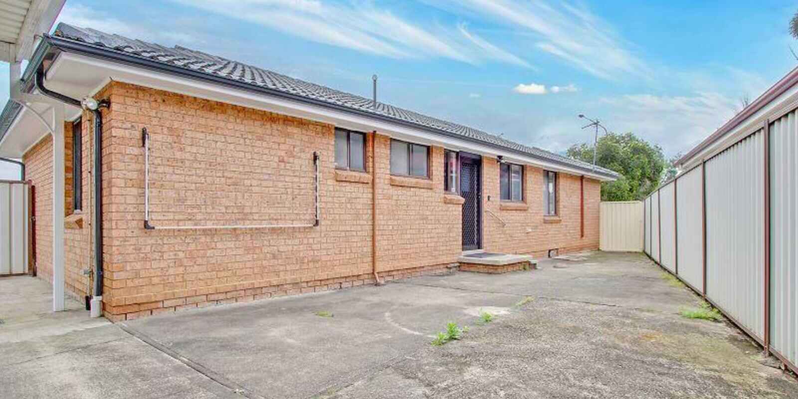 2 Francis Greenway Avenue St Clair