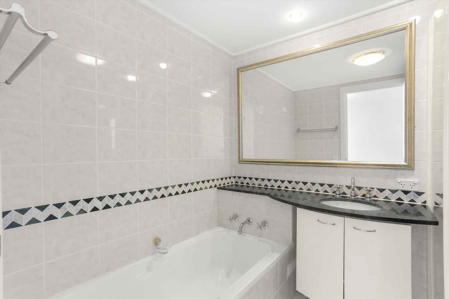 25c/2 Brady St Mosman